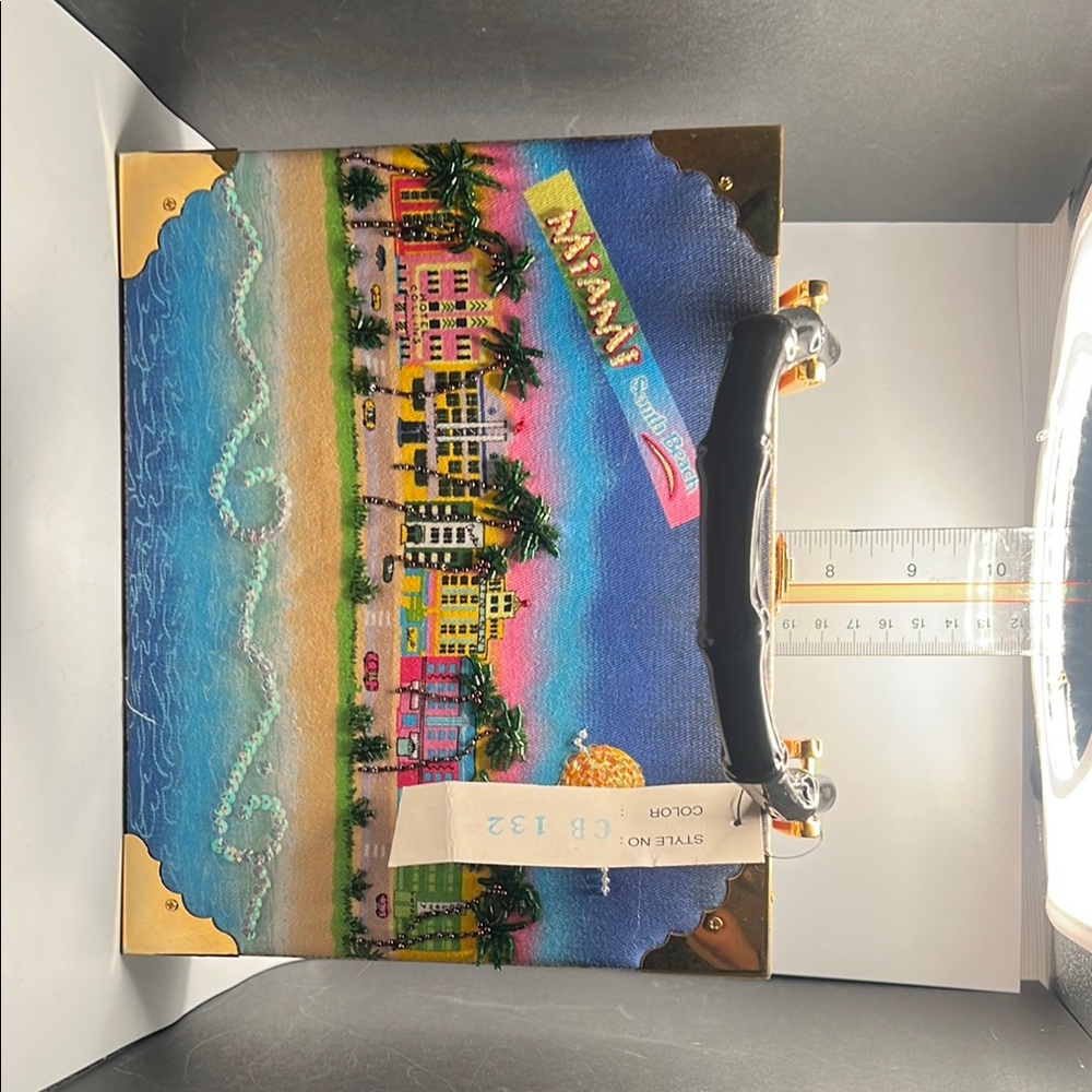 NWT Braciano Beach Scene cigar box beaded handbag!